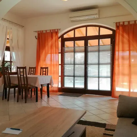 Apartment Sandra